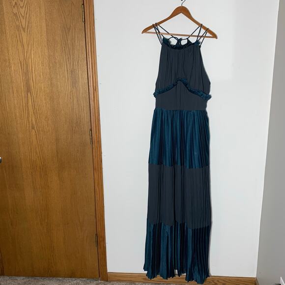 Womens AMRI Maxi Dress Blue Size XL EUC! - Picture 2 of 5